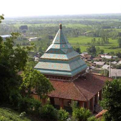 مقبره شیخ زاهد گیلانی